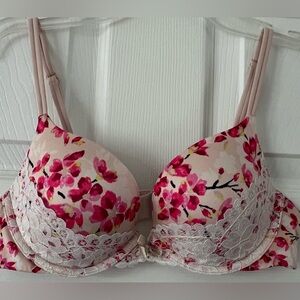 Victoria’s Secret Push-Up Bra